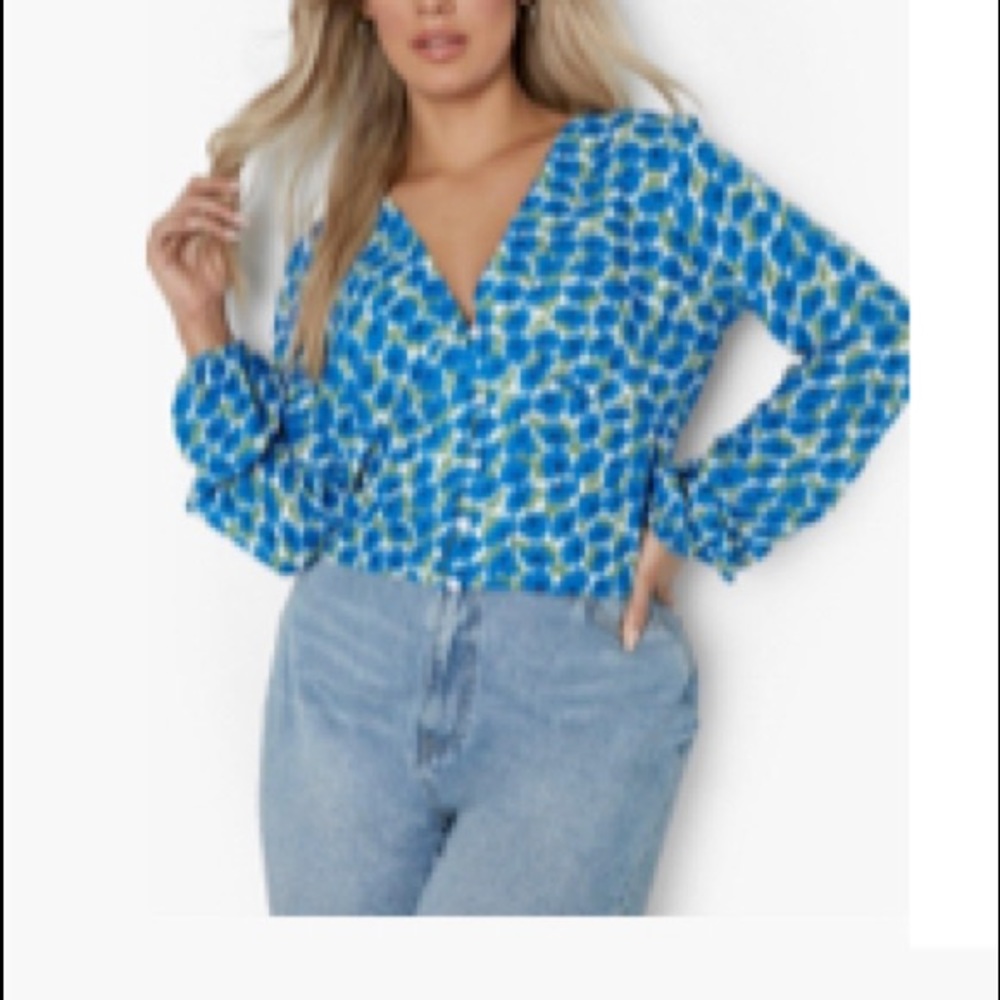 Plus Floral Front Crop Blouse